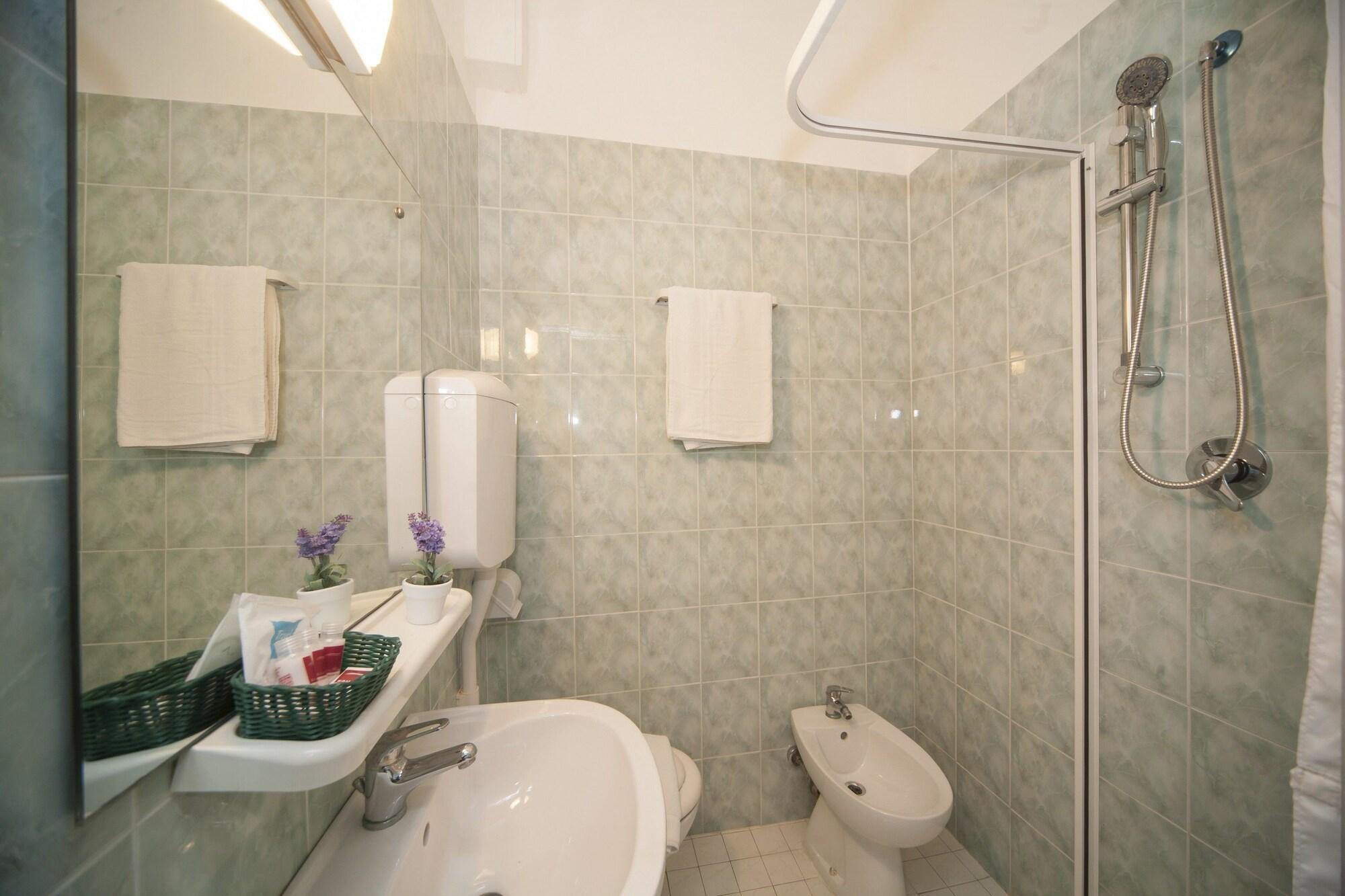 Hotel Eliseo リミニ エクステリア 写真