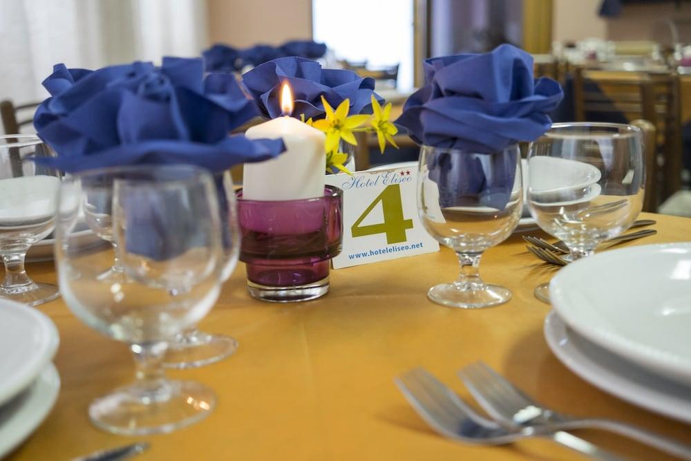 Hotel Eliseo リミニ エクステリア 写真